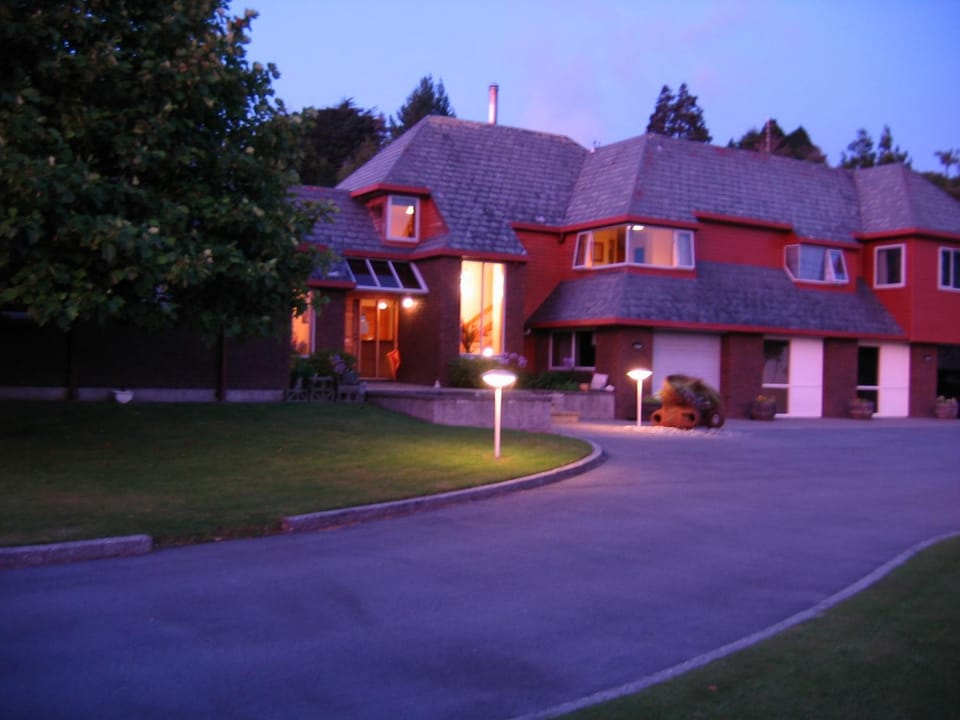 Property building, Garden