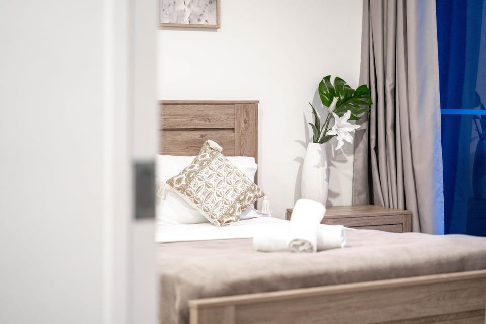 Urban Elegance 2B2B w parking, pool South Brisbane M1 Apartment in Brisbane City