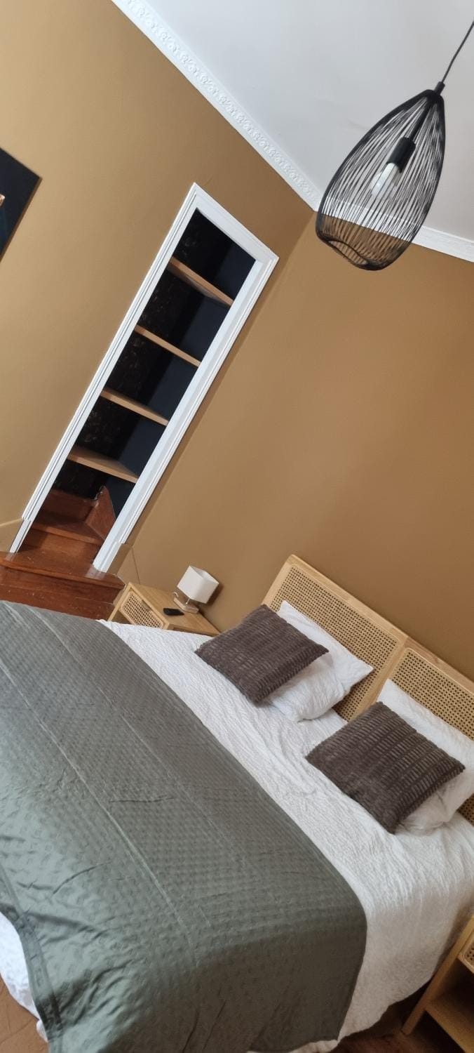 Bed, Bedroom