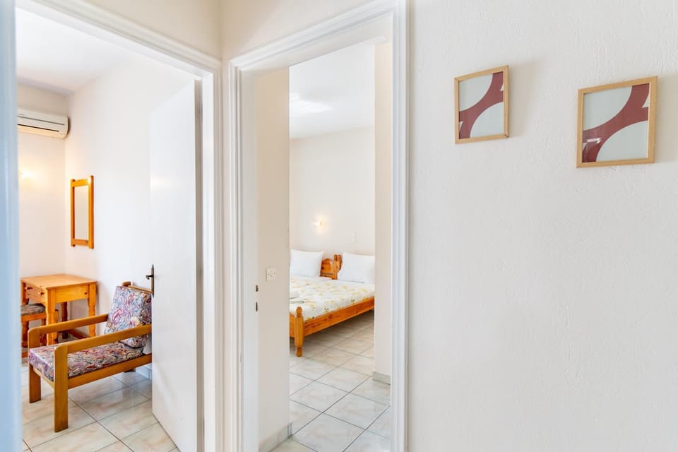 Living room, Bedroom
