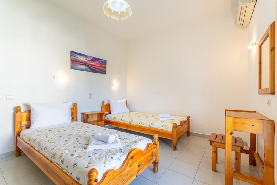 Property building, Living room, Bedroom