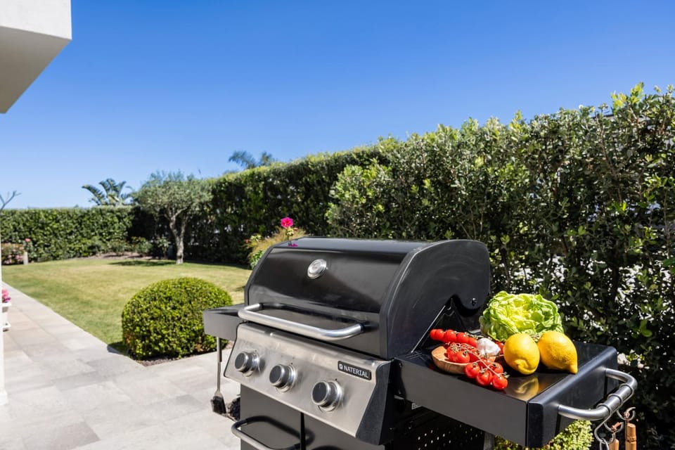 BBQ facilities, Garden