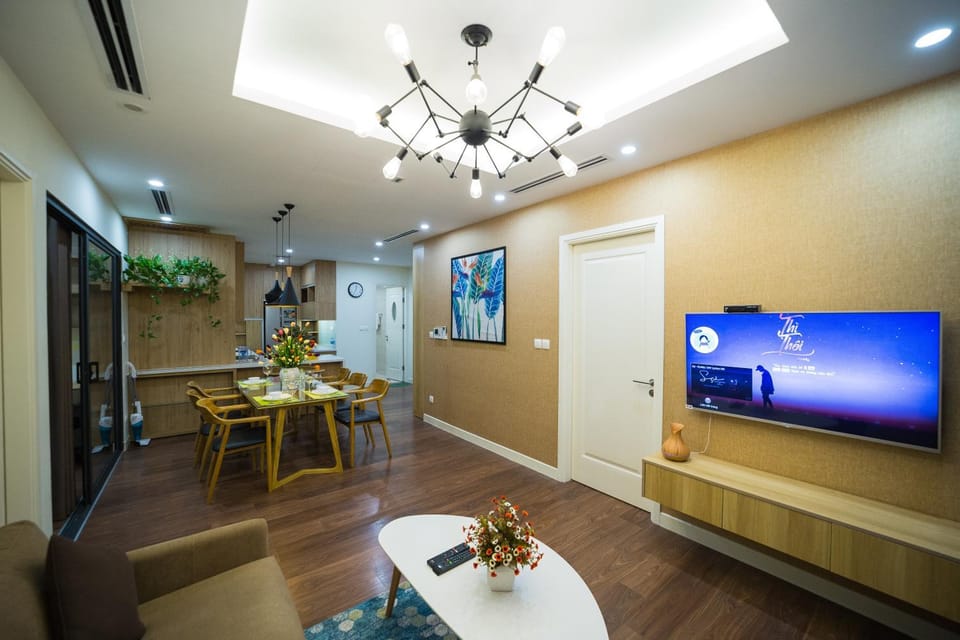 Communal lounge/ TV room, TV and multimedia, Living room, Seating area, Dining area, Evening entertainment