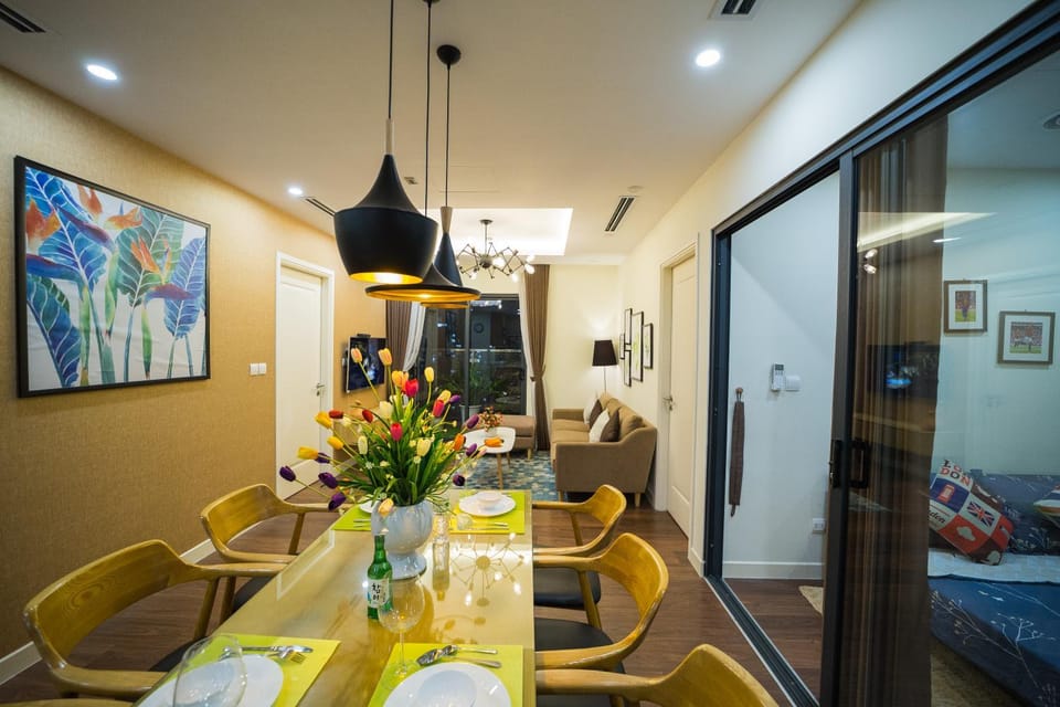 Seating area, Dining area