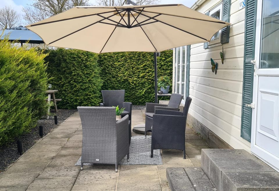 Garden, Seating area