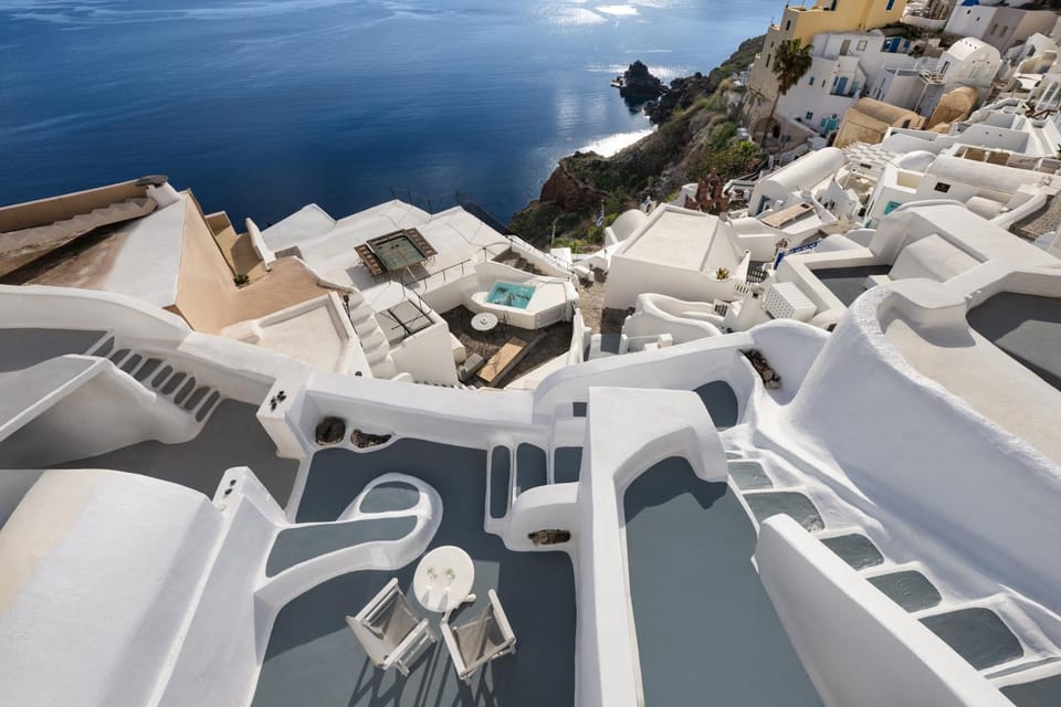 ROCK CAVE HOUSE House in Oia