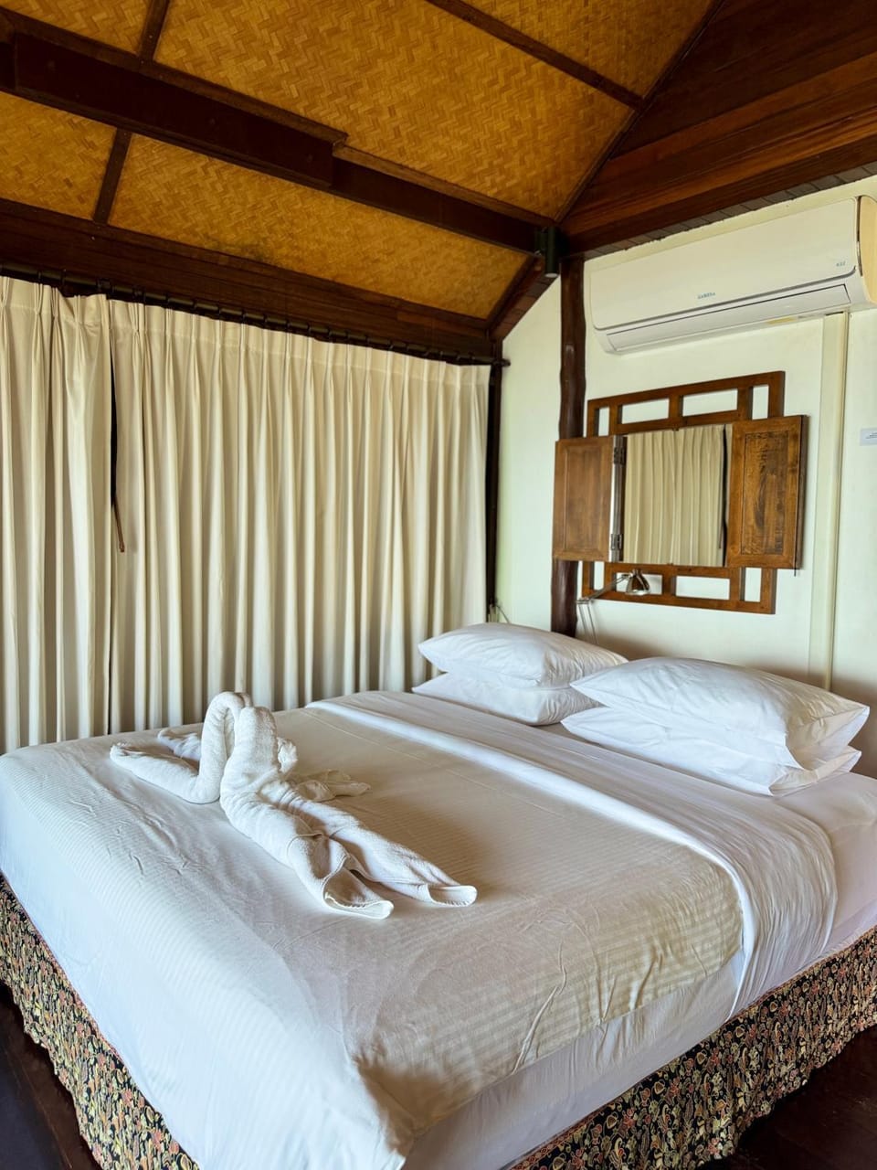Glass Cottage House in Ko Pha-ngan Sub-district