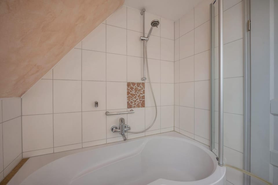 Bathroom, Living room