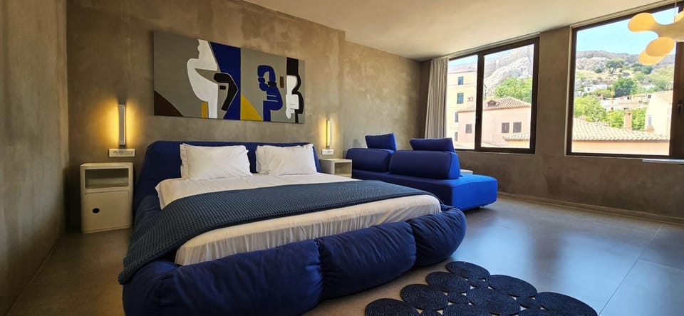 Living room, Bedroom