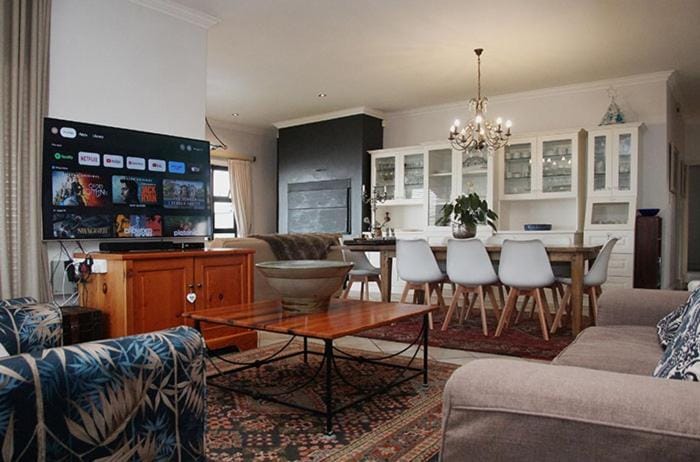 TV and multimedia, Living room, Dining area