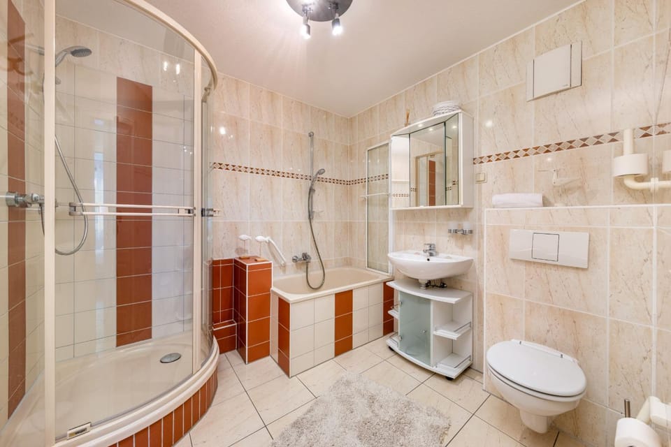 Shower, Bathroom, Bath