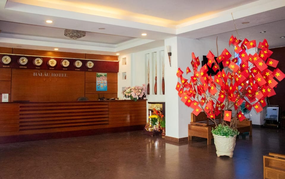 Communal lounge/ TV room, Lobby or reception