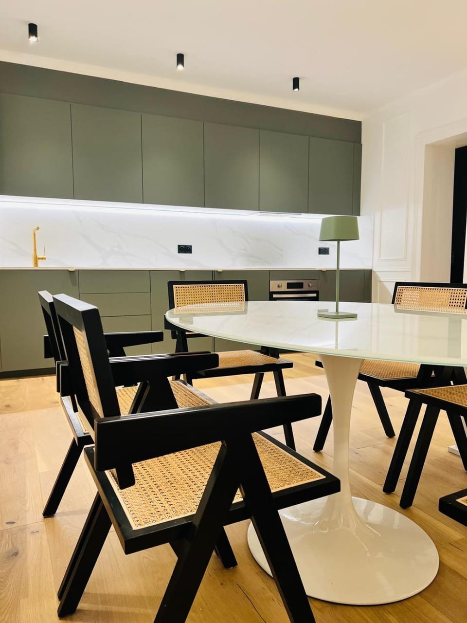 Le Kronenbourg - À deux arrêts de tram du centre-ville Apartment in Strasbourg