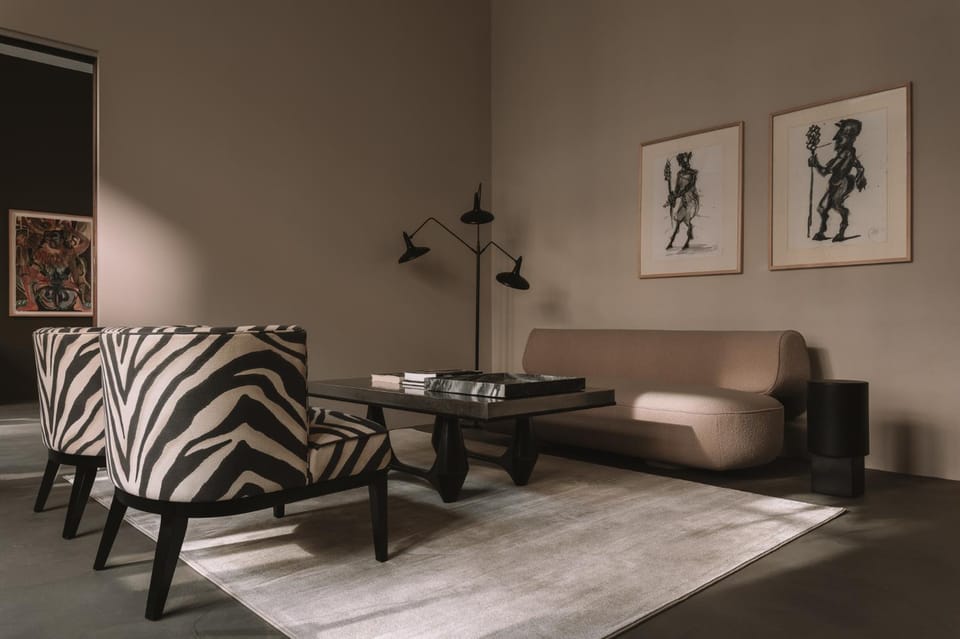 Living room, Seating area