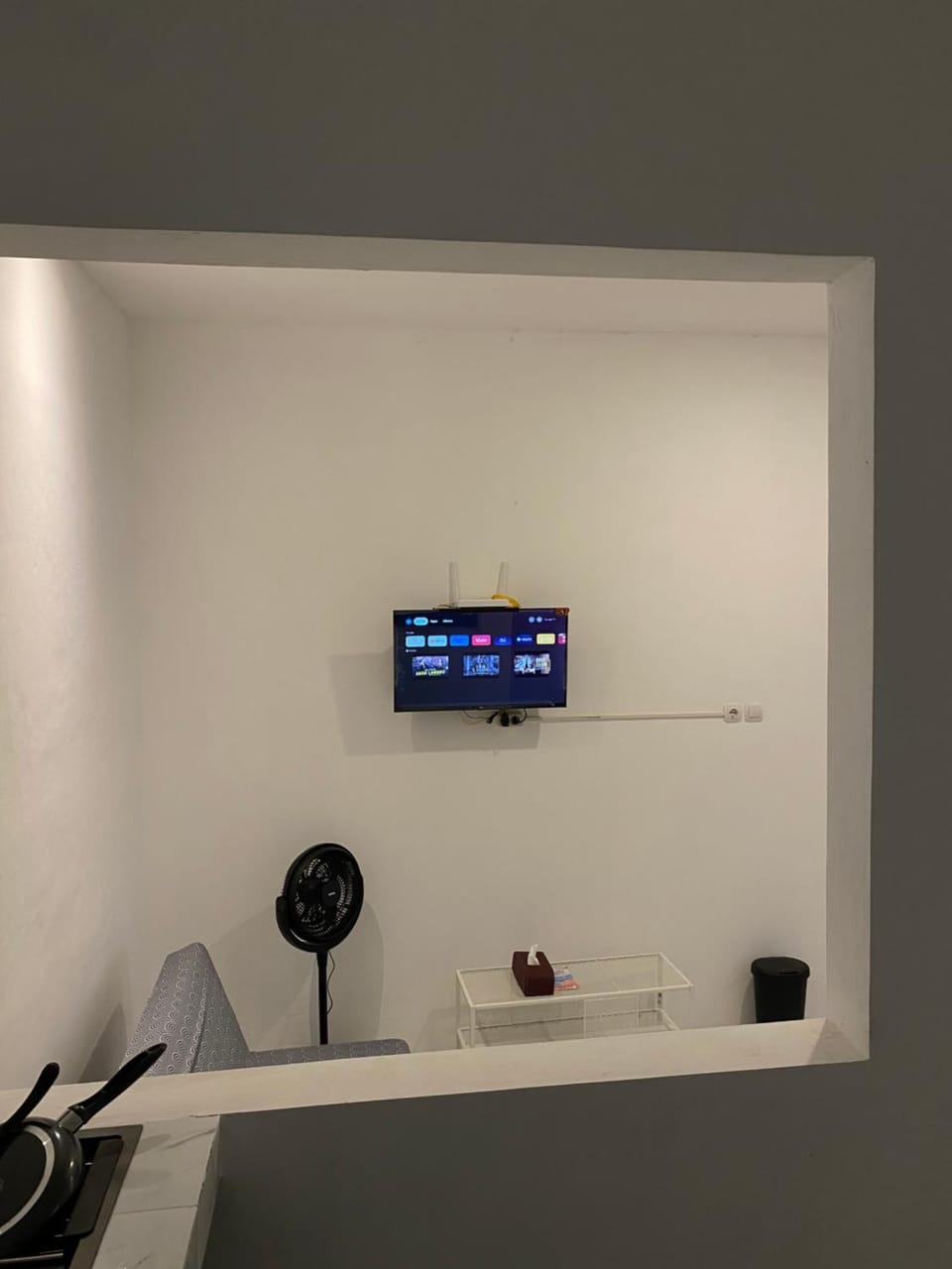TV and multimedia, locker