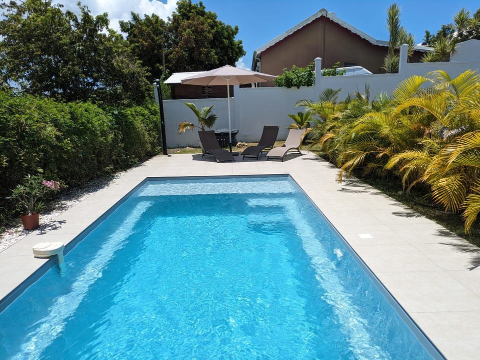 Garden, Swimming pool, sunbed