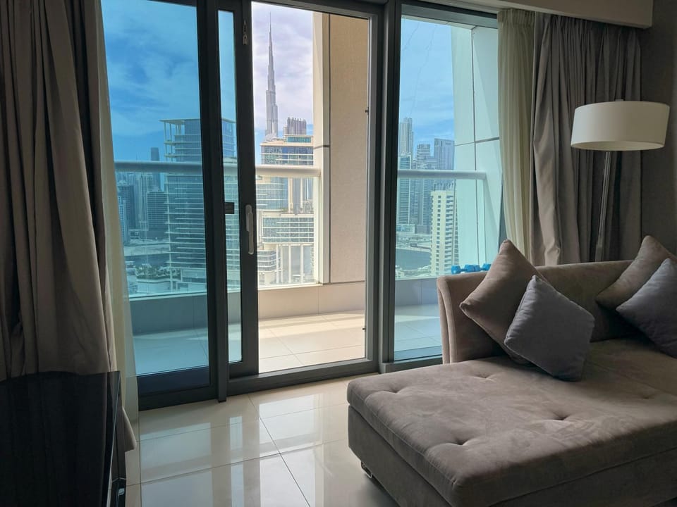 Summer, Living room, Seating area, City view