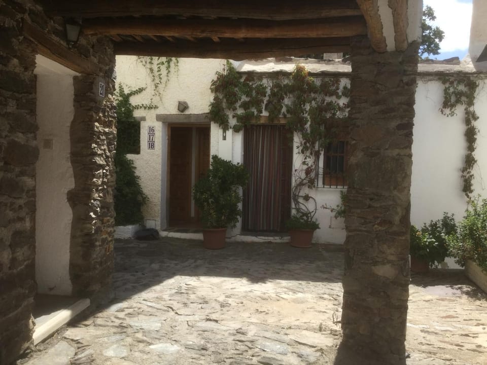 La Ermita del Poqueira Apartment in Alpujarra Granadina