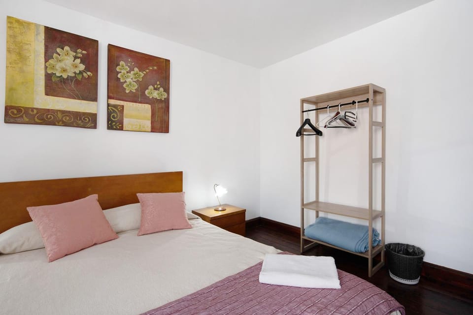 Property building, Living room, Bedroom