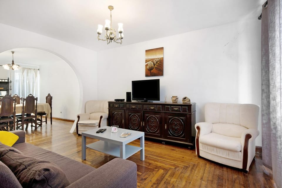 Property building, Living room