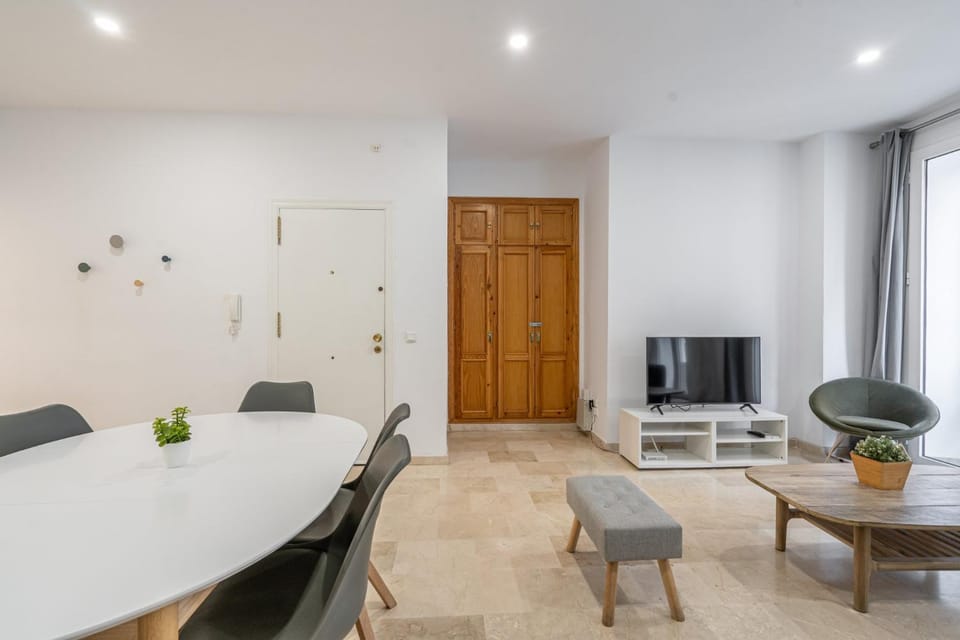 TV and multimedia, Dining area, Evening entertainment