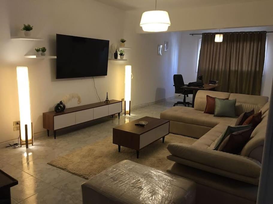 Communal lounge/ TV room, TV and multimedia, Living room