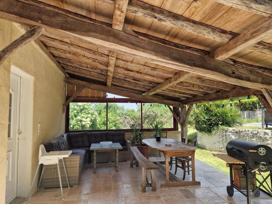 Patio, Spring, Day, Garden, View (from property/room), Balcony/Terrace, Living room, Seating area, Dining area, Garden view