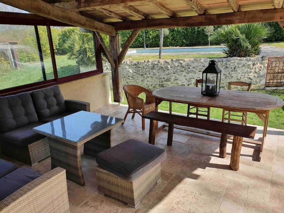 Patio, Day, Natural landscape, Garden, View (from property/room), Balcony/Terrace, Living room, Seating area, Dining area, Garden view, Pool view, Swimming pool