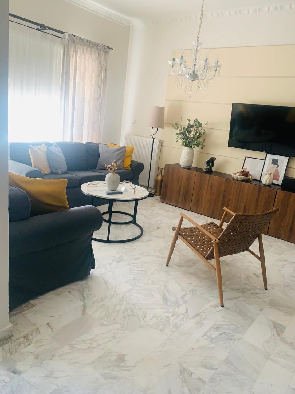Living room, Evening entertainment