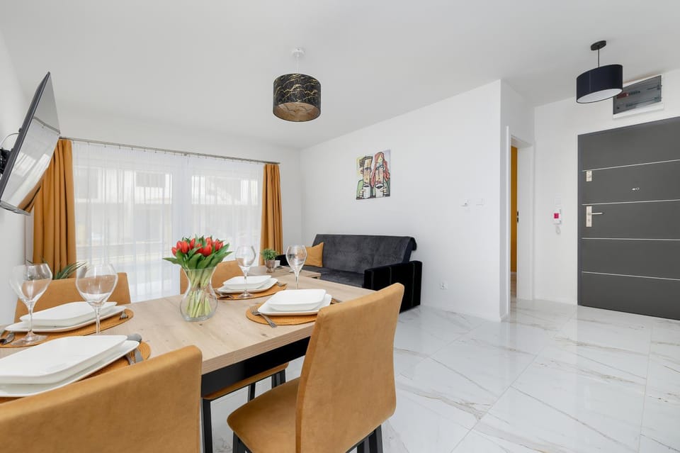 TV and multimedia, Seating area