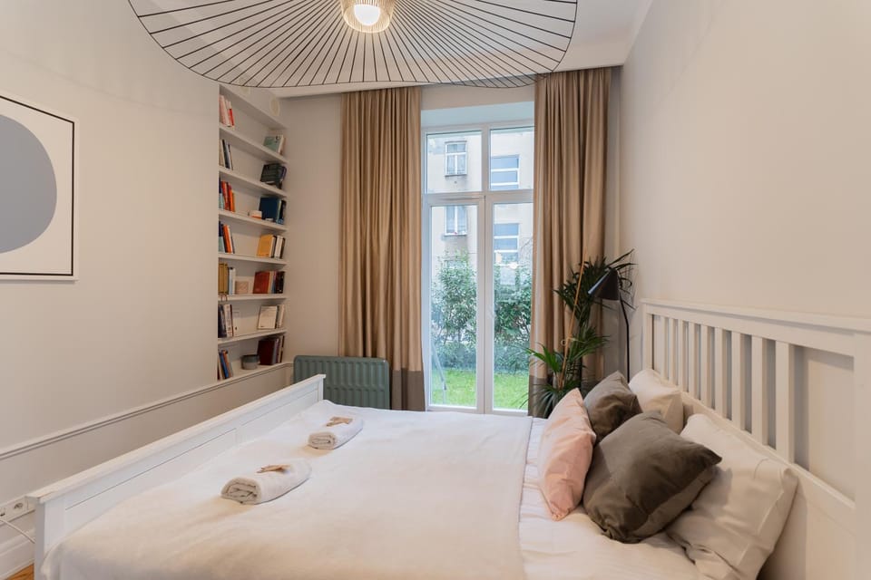 Warsaw Concierge Gagarina Garden Apartment in Warsaw