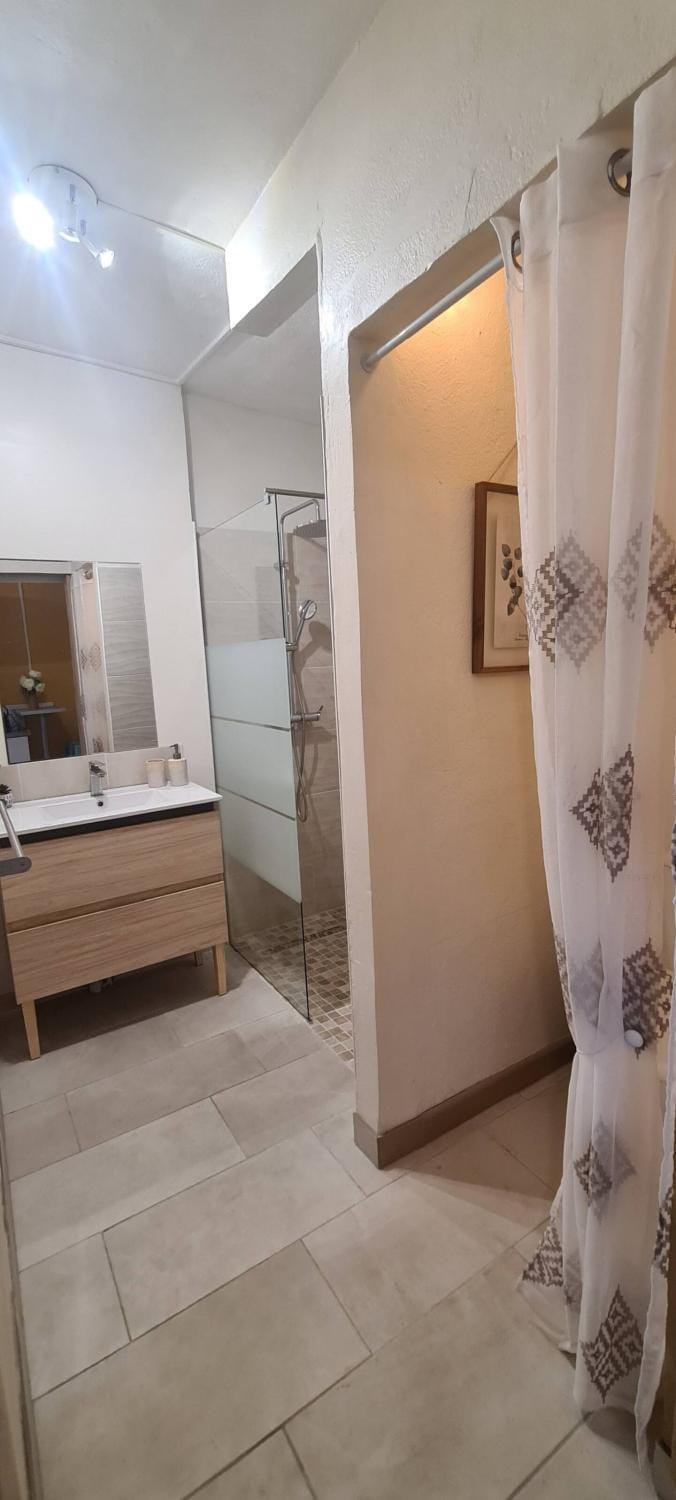 Charmant T2 à 50m du lagon Apartment in Réunion