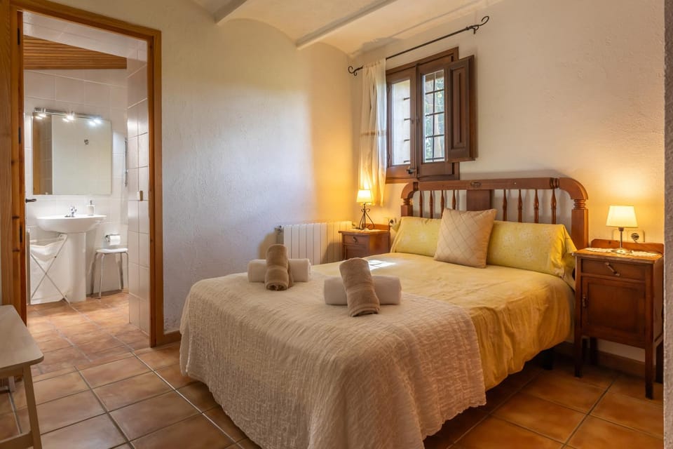 Property building, Living room, Bedroom