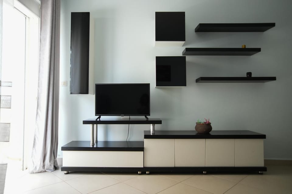 TV and multimedia, Seating area