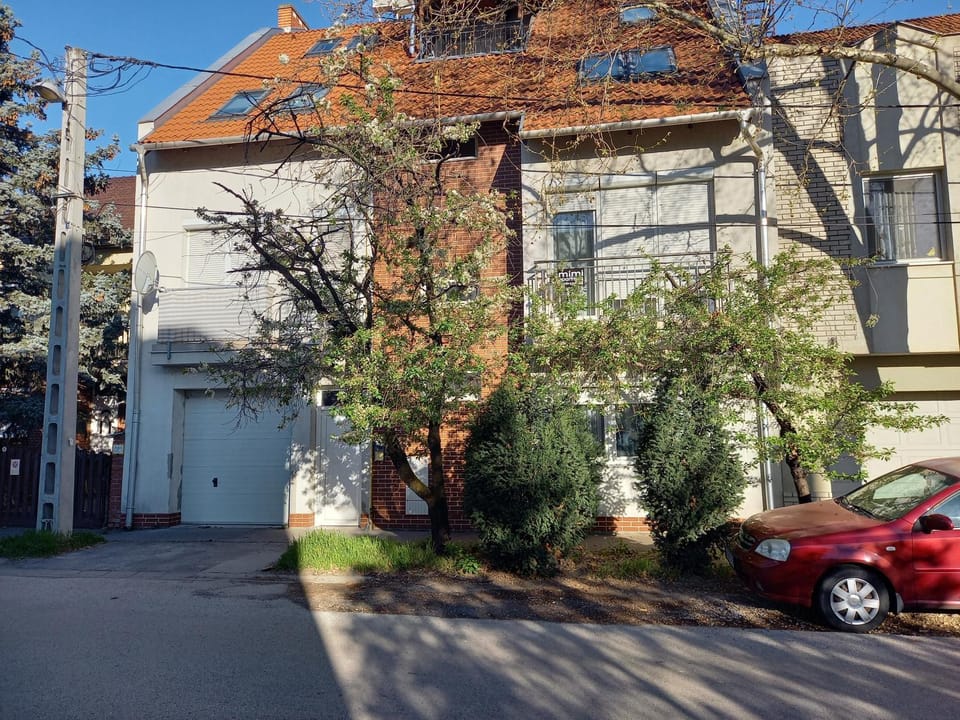 Property building, Neighbourhood, Street view, Parking
