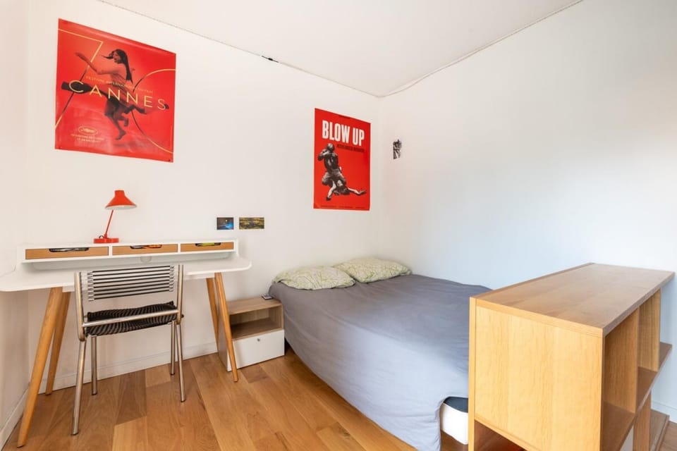 Modern 2BD Apartment w BalconyMénilmontant Apartment in Paris