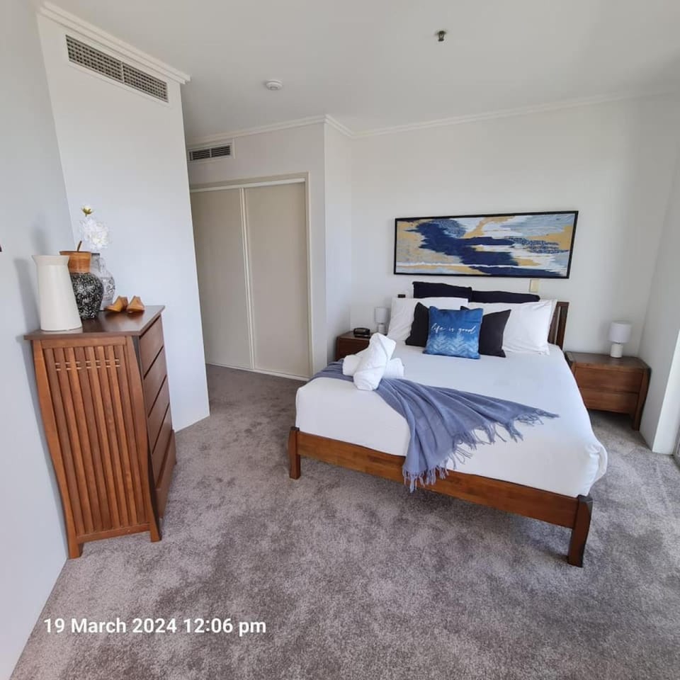Lux Sub-Penthouse with Casino views Apartment in Brisbane City