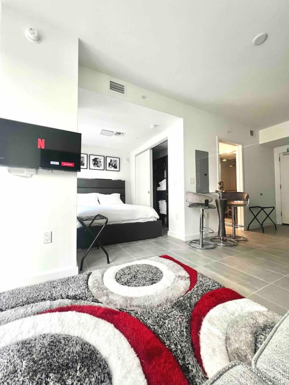 Modern Studio Downtown with Pool and Gym House in Miami