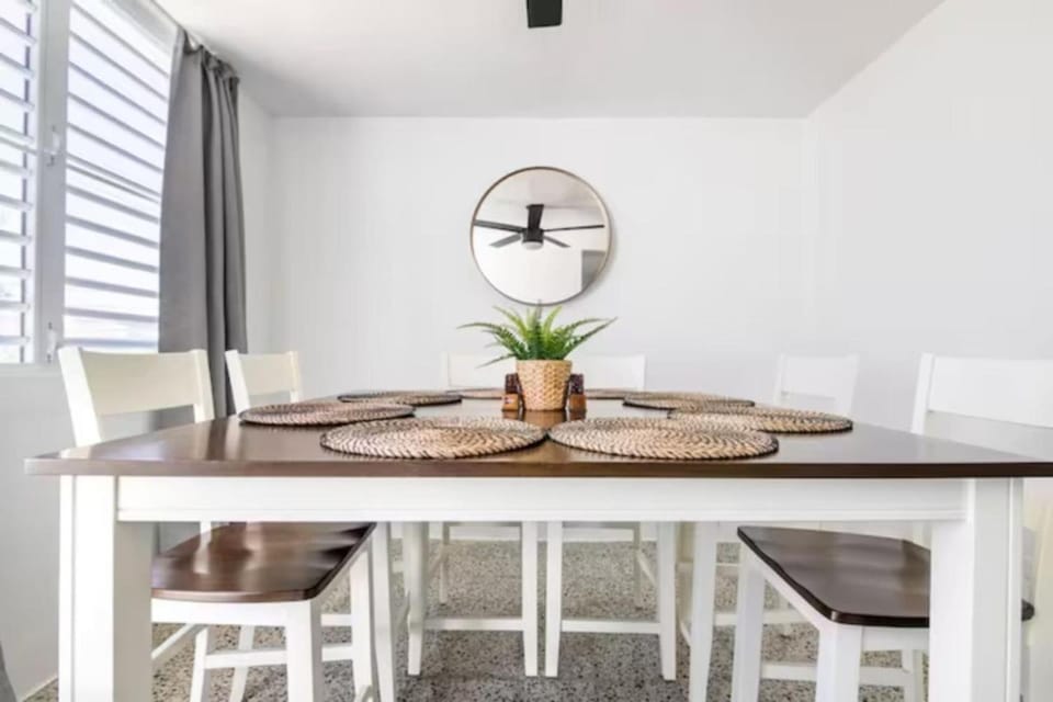 Encanto house with king bed House in Isabela