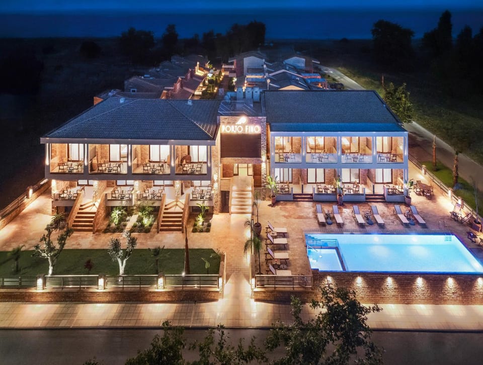 Property building, Swimming pool