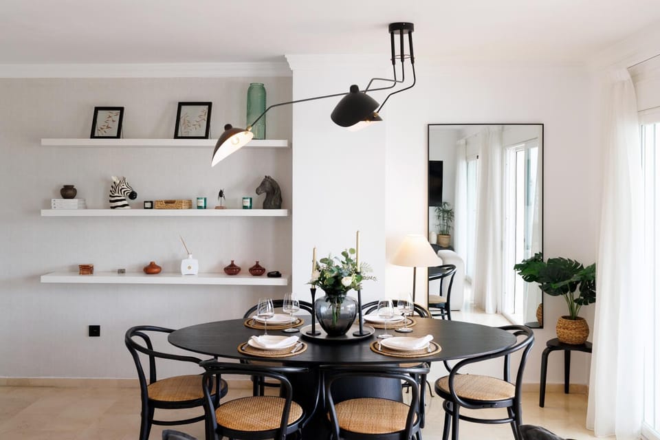 MARBELLA BANUS SUITES - Banús - Terrazas de Banús Urb- Premium 2BR - 2BA - Redecorated - Brand-New Furniture - Outdoor Terrace - Heart of Puerto Banús - Steps from Marina, Beach & El Corte Ing Luxury Shopping - Pools & Garden Solarium- Ideal for Families Apartment in Marbella