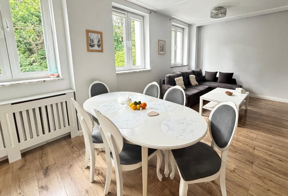 dishwasher, pet friendly, kitchen