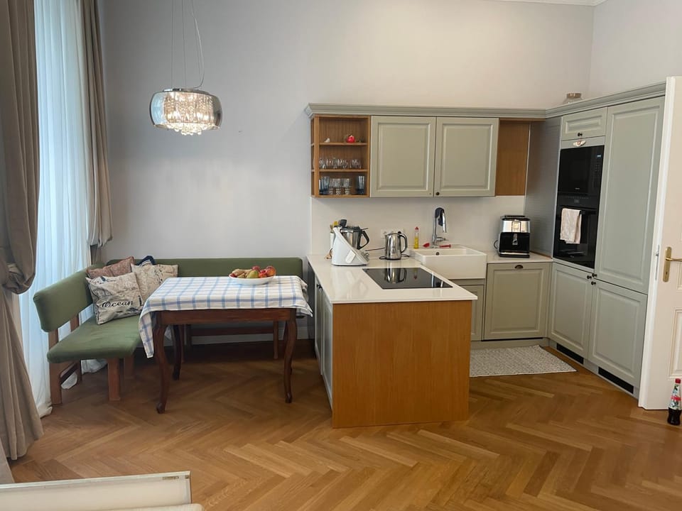 Repräsentative Wohnung in bester Lage Apartment in Vienna