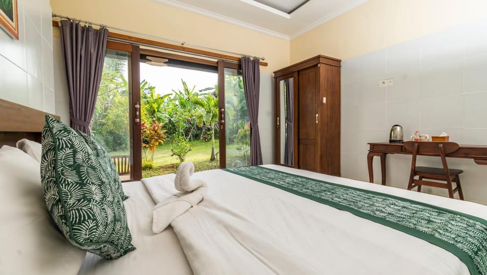 Asri Dana Guest House Bed and Breakfast in Tampaksiring