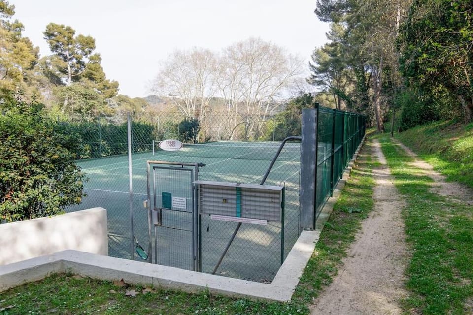 Domaine des Palmiers - Piscine- Parking - Tennis - Clim Apartment in Cannes