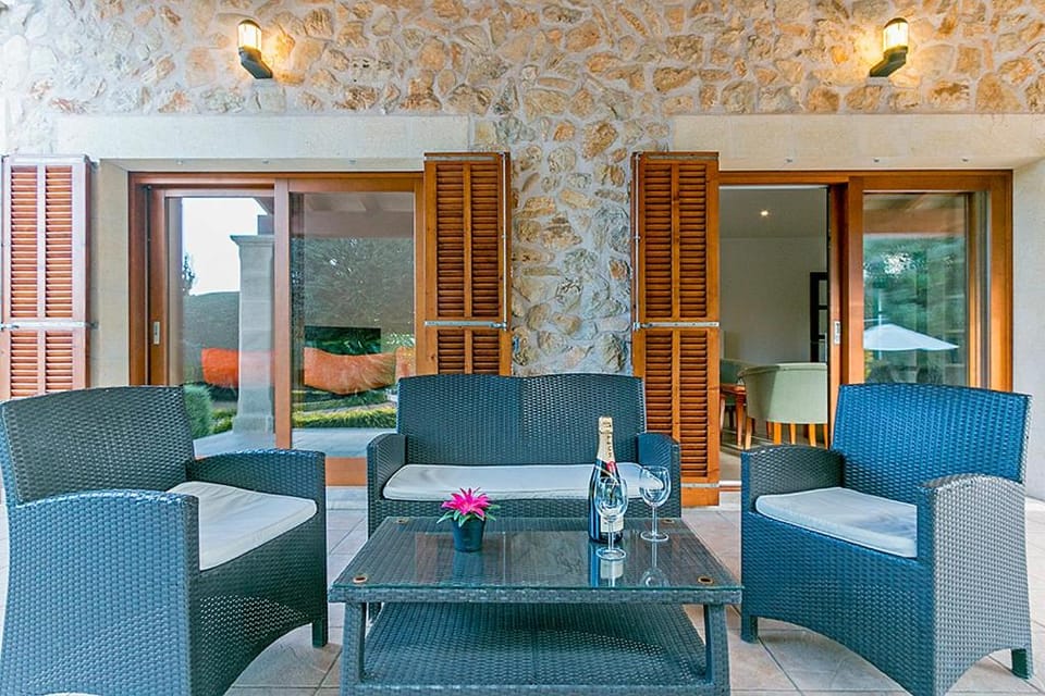 Garden, Balcony/Terrace