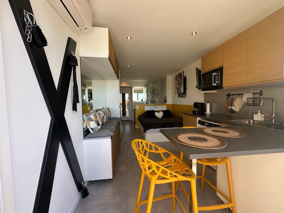 Village naturiste - Port-Nature 6 - Le Phare Apartment in Agde