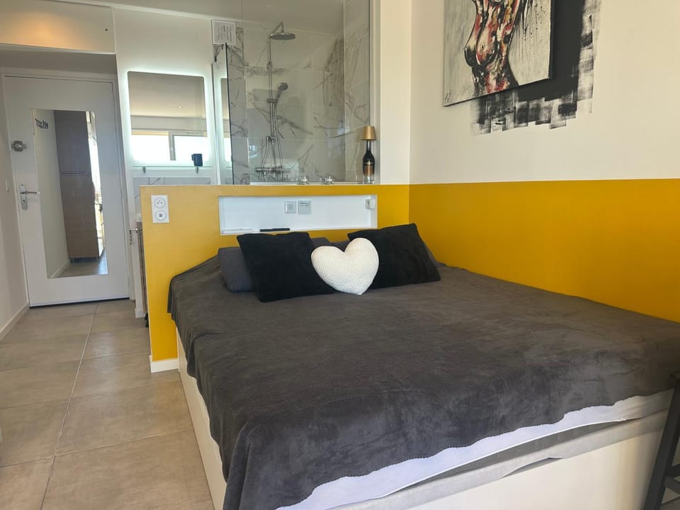 Village naturiste - Port-Nature 6 - Le Phare Apartment in Agde