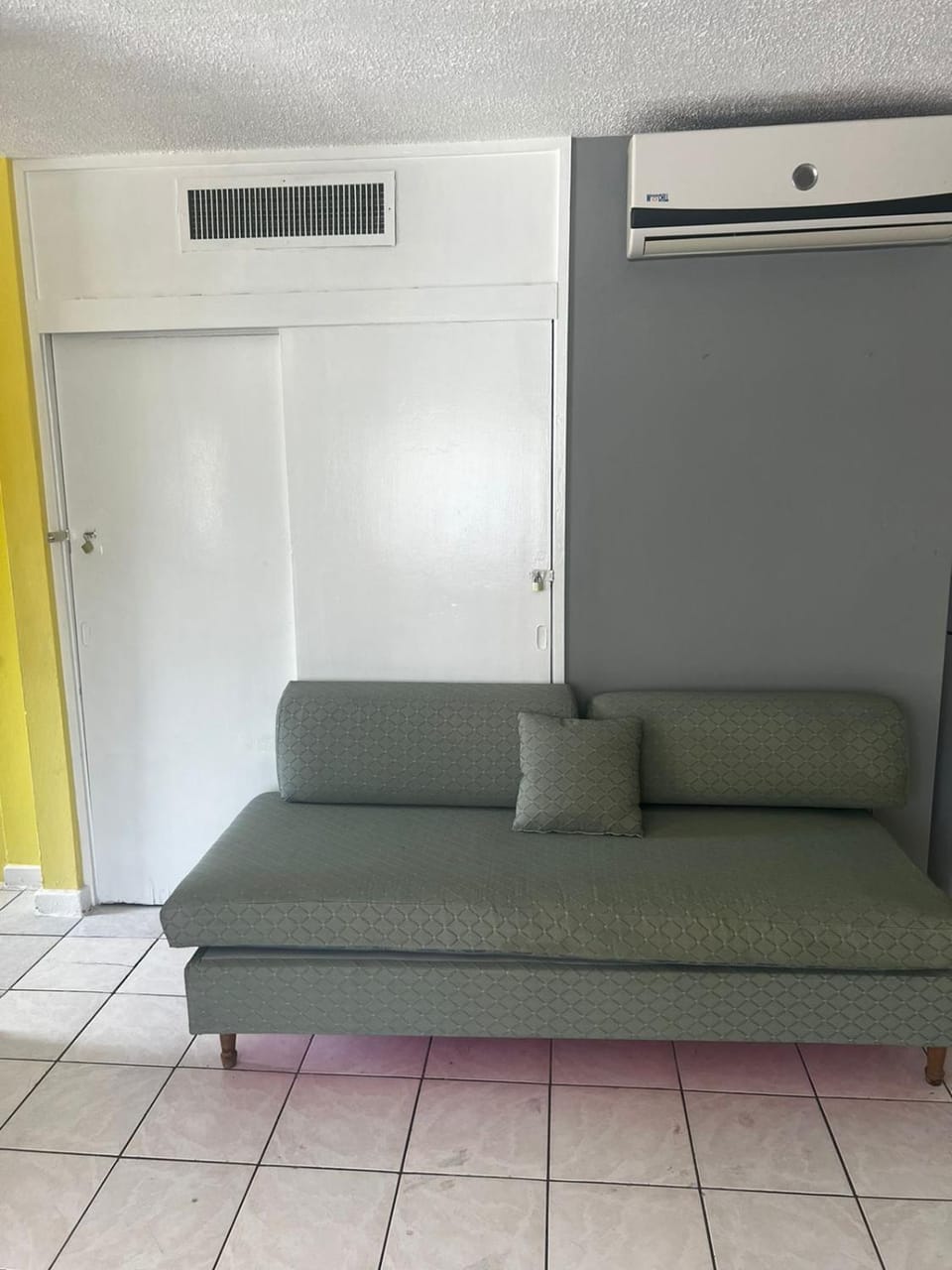 Summer Shades at Turtle Towers Apartment in Ocho Rios