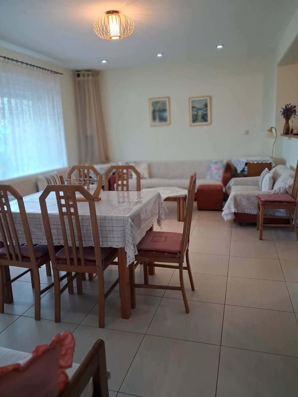 Living room, Photo of the whole room, Seating area, Dining area